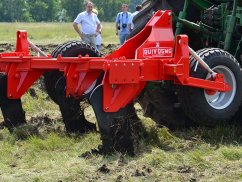 Глубокорыхлитель SSD - Ширина захвата от 3,0 до 5,0 м. Глубина обработки до 60 см