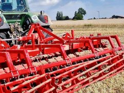 Короткая дисковая борона навесной DISKATOR L - Компактная дисковая борона / Навесная. Ширина захвата 2,0 – 3,0 м / Диски Ø 510 мм