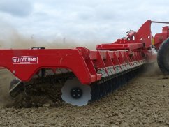 Короткая дисковая борона прицепной DISKATOR SL - Прицепная дисковая борона / Ширина захвата 6,0 - 12,0 м / Гидравлически складываемая / Диаметр диска Ø 560 мм