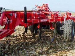 Мощный глубокорыхлитель V-SUB - Дельтаобразный глубокорыхлитель / Прямые или изогнутые лапы. Ширина захвата от 4,0 до 8,5 м