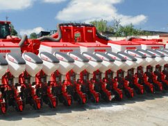 Пневматическая сеялка точного высева Prosem K - Пневматическая сеялка точного высева с дисковыми высевными сошниками от 4 до 12 рядов (18-рядные сеялки в комплектации с устройством продольного хода)