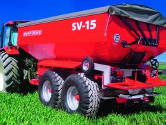 Разбрасыватель минеральных удобрений SV-15 - Объем бункера от 15.000 до 19.500 кг
Ширина разбрасывания 24 - 36 м