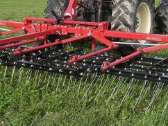 Штригельная борона HET - Легкая борона-штригель Ширина захвата от 9,0 до 12,0м